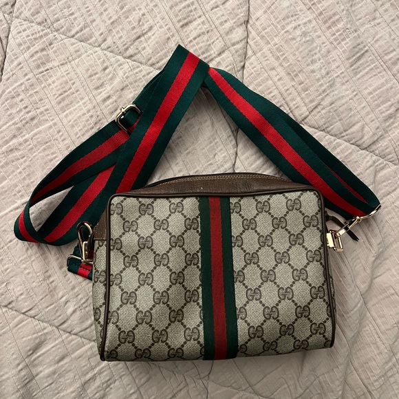 Gucci crossbody/ shoulder bag - Picture 2 of 8
